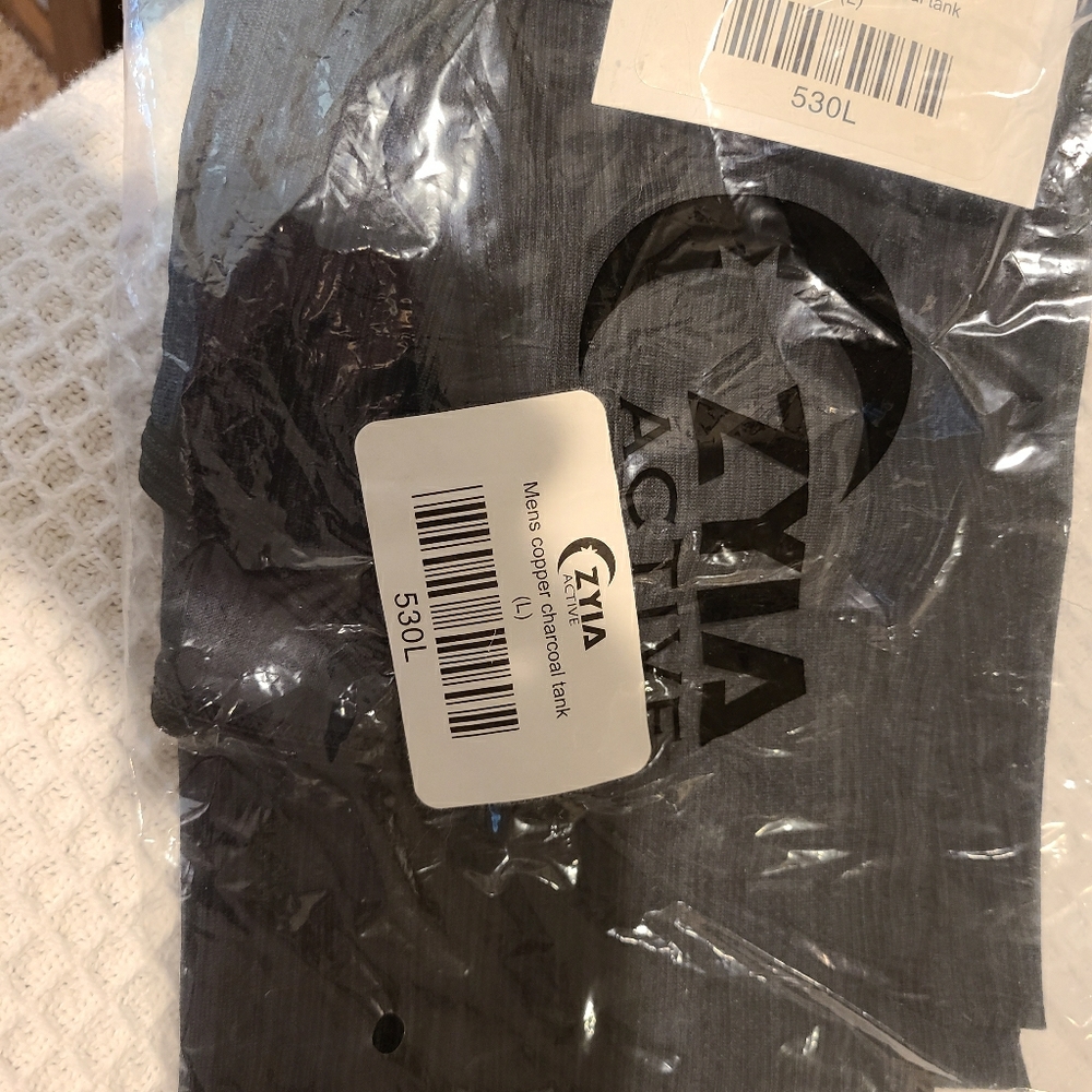 Zyia - men's tank